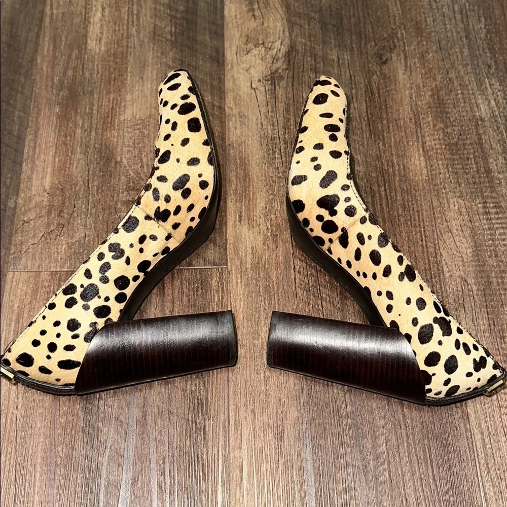 TORY‎ BURCH Rae Cheetah Leopard 8 M Bovine Calf Hair Fur Wood Block Heels Pumps